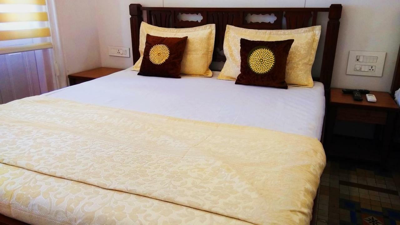 Carlton Hotel Mumbai - Behind Taj Mahal Palace Colaba Βομβάη Εξωτερικό φωτογραφία