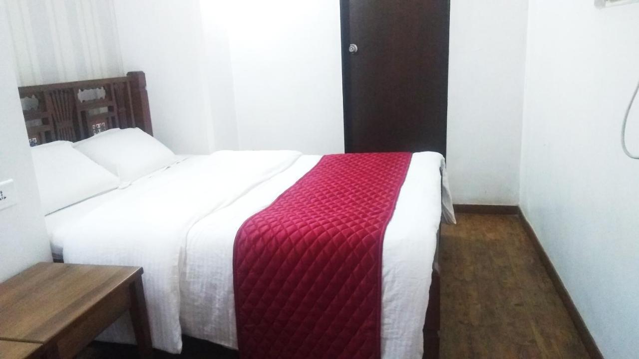 Carlton Hotel Mumbai - Behind Taj Mahal Palace Colaba Βομβάη Εξωτερικό φωτογραφία